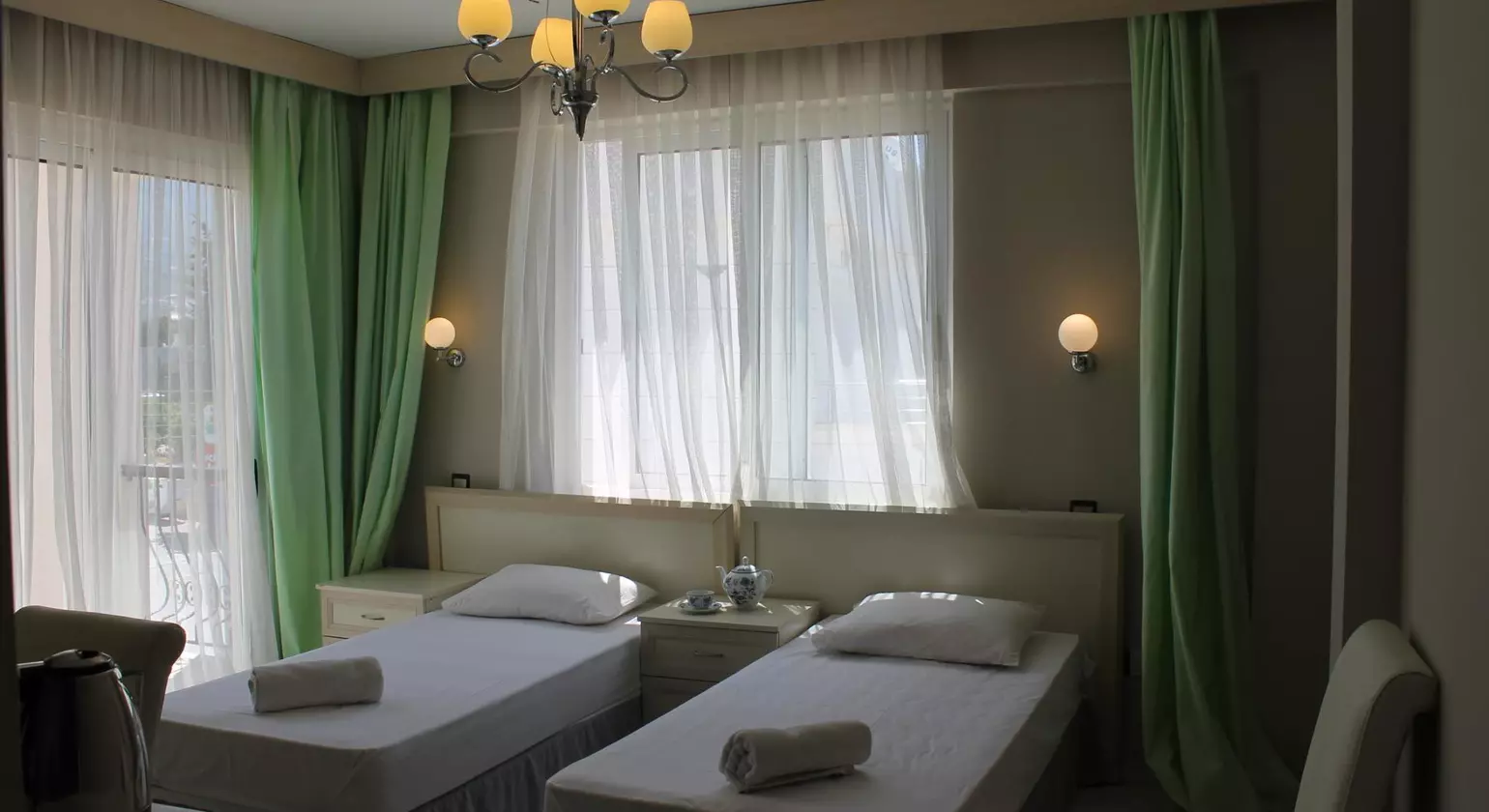 Prince Inn Hotel & Villas